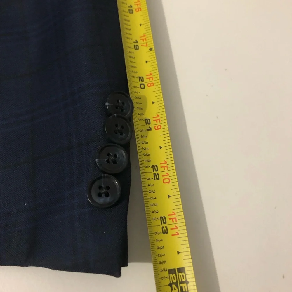 Peter Millar 100% Wool Navy Plaid Two-Button Blazer Men’s 44R Sports Jacket
